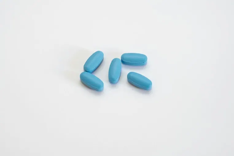 蓝色止痛药片